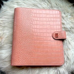 Notiq planner cover in blush pink
